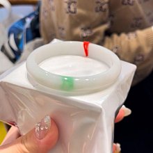 天然緬甸翡翠陽綠手串，這個色真的美瘋了，有輕微紋裂，接受的拍 和田玉 玉石 文玩 -5869 歷史價格詳細信息