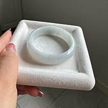 正圈57.9圈口，自然光實拍，天然翡翠A貨冰潤釉潔白月光正圈 歷史價格詳細信息