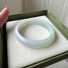 缅甸大光蓮寺舍利子博物館白玉腦軸佛骨舍利 3.5-4.5mm1尊 五輪塔琉璃舍利塔吊墜掛件寶瓶嘎烏盒裝藏舍利子甘露丸 歷史價格詳細信息