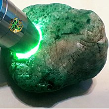 ♪嵐翡翠原石坊❦緬甸天然翡翠原石老坑莫西沙開窗冰春肉細水長冰味十足紫羅蘭有膠感開窗無大裂全身脫沙打燈穿透 歷史價格詳細信息