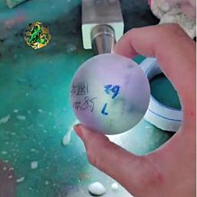 ♪嵐翡翠原石坊❦緬甸天然翡翠原石老坑莫西沙開窗冰春肉細水長冰味十足紫羅蘭有膠感開窗無大裂全身脫沙打燈穿透 歷史價格詳細信息