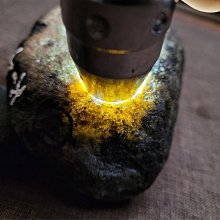 莫西沙翡翠原石起綠熒，種老翻沙好，重量有107克，，，原石斷，不 舊藏 古玩 翡翠 二手【快樂真棒】-5650 歷史價格詳細信息