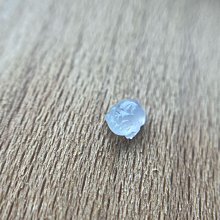 天然緬甸A貨粉底青玉鐲～超細膩~附玉石證書(3943)～特價:3580元:綠柚紫渼 歷史價格詳細信息