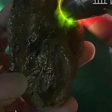 翡翠原石小莫西沙，很有意思的皮革，打燈有晴綠和飄花表現，重量有75克，，可以拍， 舊藏 古玩 翡翠 二手【快樂真棒】-5626 歷史價格詳細信息