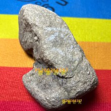 翡翠莫西沙敞口走水路、起綠熒光的小料，玩好種水的小掛件料，重量有113克，挺壓手的，石型 舊藏 古玩 翡翠 二手【快樂真棒】-5630 歷史價格詳細信息