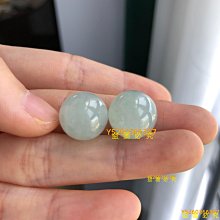 天然翡翠A貨綠底雪花棉平安扣吊墜掛件 尺寸24.1*4.5毫米，無裂紋，綠底雪花棉，很特色 歷史價格詳細信息