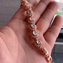 A+天然托帕石戒指，《托3款》》～TOPAZ 藍色主石約：長10mm寬8厚8mm~蔚藍明亮，親民平價像藍寶石！精鍍S925銀戒台，活動可調戒圍！~{熊寶貝珠寶｝ 歷史價格詳細信息