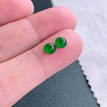 辣綠蛋面尺寸:15.2-11.4-7.3mm 克重2.04g 編號12 翡翠 飾品 收藏【二手】【祈福閣】-664 歷史價格詳細信息