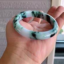 58圈白冰淺飄獨龍玉手鐲非洲翠#手鐲白多綠少 獨龍玉非洲翠 保A保天然支持復檢 58.2- 歷史價格詳細信息