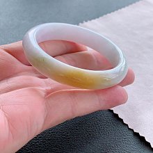 天然A貨翡翠手鐲，白月光正圈手鐲，自然光拍攝，底子很水頭，完美，帶證書發貨，支持全國復檢不 歷史價格詳細信息