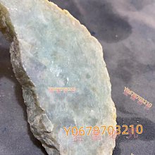 天然翡翠原石、桃花粉春、飄花雙彩料，水長肉細，皮革完整、有大裂但不影響取件。 重量有158克 舊藏 古玩 翡翠 二手【快樂真棒】-5667 歷史價格詳細信息