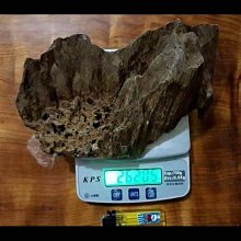 【沉香舍】馬來沉香木塊 沉柴沉木片 自行切裁後 可煎 可與香末搭配成束柴延長燃燒時間 大桶茶泡飲入門經濟實惠款 100g 歷史價格詳細信息