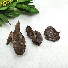 『純之香』越南惠安正區『沉水』隨形墜飾（附試水照） ARE0345 歷史價格詳細信息