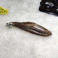 『純之香』越南惠安正區『沉水』隨形墜飾（附試水照） ARE0345 歷史價格詳細信息