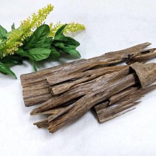 『純之香』越南惠安正區『沉水』隨形墜飾（附試水照） ARE0345 歷史價格詳細信息