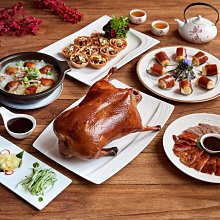 【悠遊網內湖店】週一 ~ 週四不加價! 高雄翰品酒店豪華套房住宿券(早餐+晚餐+愛河船票)*2特惠價只要 4,595元 歷史價格詳細信息