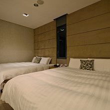 【悠遊網內湖店】12/30前連續假日+800!義大天悅飯店溫馨家庭房住宿券(早餐+兒童早餐+門票)*2特價 4,349元 歷史價格詳細信息