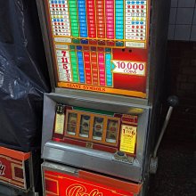 可自取 台製 展示 收藏 壓克力盒 ( 黃金 金龜) 銀飾 生肖 公仔 模型 no.8908B 歷史價格詳細信息