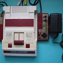 FC 原裝日製 紅白機原裝主機完整一組+原裝日製電源..保存良好 價格比較,價格查詢,歷史價格詳細信息