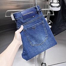 ARMANI阿瑪尼  2024春夏最新款時尚圓領短袖T恤，絲光棉面料，上身涼爽，貼膚舒適，吸汗透氣，耐看又好穿，logo徽章定位印 NO28378 歷史價格詳細信息