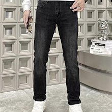 Givenchy紀梵希  2024春夏最新款時尚圓領短袖T恤，絲光棉面料，上身涼爽，貼膚舒適，吸汗透氣，耐看又好穿，logo徽章定 NO28387 歷史價格詳細信息