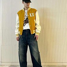 路易威登  2024春夏最新款時尚圓領短袖T恤，絲光棉面料，上身涼爽，貼膚舒適，吸汗透氣，耐看又好穿，logo徽章定位印花，，型男 NO28377 歷史價格詳細信息