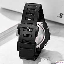 雙表盤迪士尼絕版米奇米妮古董手表收藏  90年代保存品 品相良好 功能正常 表帶已換新 米奇的手是指針可動 ／發貨后一概 歷史價格詳細信息