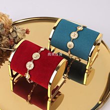 首飾展示架飾品陳列店鋪輕奢紅色絨布相框項鍊架拍攝道具戒指託盤 歷史價格詳細信息