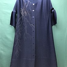 三宅一生 系列 流行時尚精品衣 壓褶衣 皺褶衣 褶疊衣 褶衣 - 上衣 【衣 ( 長 : 61cm ) 】 歷史價格詳細信息