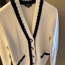 超經典 先鋒 pione太空 球型 耳機 . 特殊小針直出 不需轉接 直接可插手機使用！ . 超立體聲 一黑一白 經典！ 歷史價格詳細信息