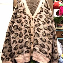 ++特價++新作入荷  日本購入  萬年不敗的一款  墨綠色蕾絲花柄棉質布料質感長版長裙  這件很美八~很修飾下半身! 歷史價格詳細信息