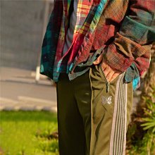 【全新特價】Needles 海藍色蝴蝶刺繡日系復古21s織帶休閑寬松直筒運動褲 歷史價格詳細信息