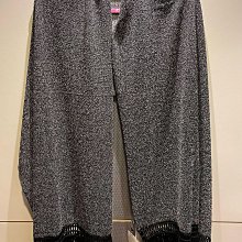 ++特價++新作入荷  日本購入  萬年不敗的一款  墨綠色蕾絲花柄棉質布料質感長版長裙  這件很美八~很修飾下半身! 歷史價格詳細信息