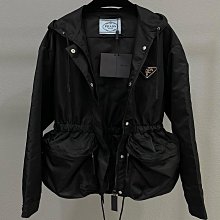 PRADA 經典立體烙印LOGO長夾/短夾(多款可選) 歷史價格詳細信息