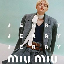 miumiu油蠟皮手拿寶石單肩腋下包中古vintage原版是手拿送寶石鍊條也可以斜挎但是單 歷史價格詳細信息