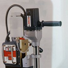 台灣製 AGP TP2000 磁性鑽孔攻牙機.三用磁性電鑽床.磁性穴鑽機.磁力鑽孔機 磁性攻牙機 磁性鑽孔機 全新公司貨 歷史價格詳細信息