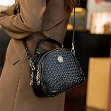 手工編織包女2023新款韓版毛球草編包海邊度假沙灘包手提單肩女包 歷史價格詳細信息