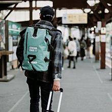 日本StreamTrail戶外防水包/雙肩背包/登山露營最新容量Dry Tank DX-18L浪花白 歷史價格詳細信息