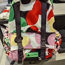 南????2022 7月 ADIDAS ADILETTE SHOWER 運動拖鞋 游泳 沙灘 男女款 白黑 GZ3775 歷史價格詳細信息