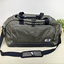 現貨 iShoes正品 New Balance 手提包 黑 NB 大容量 運動包 旅行袋 斜背包 LAB31006BK 歷史價格詳細信息