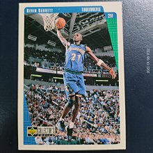 Kelvin's Exclusives Vintage Praying Madonna Virgin Mother Mary Porcelain Figure 歷史價格詳細信息