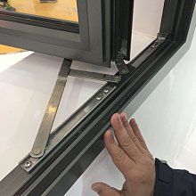 斷橋鋁合金門窗開孔鎖口鎖盒執手鎖盒機自動智能下料鎖眼機 歷史價格詳細信息