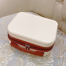 {爆款}化妝包女可攜式大容j量2023新款化妝品收納包袋洗漱包高級感旅行手 歷史價格詳細信息
