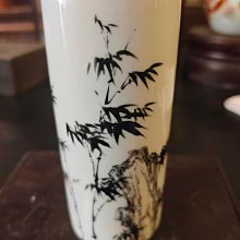 石岡古文物~ 竹精雕筆筒 歷史價格詳細信息