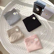 現貨：/小雛菊腮紅花漾05裸色陽光08 18 01 02 07 13  20 歷史價格詳細信息