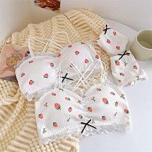 春天 夏日告白 Sophia/ 尾巴/ 笭菁/ 晨羽 繁體中文 全新 歷史價格詳細信息