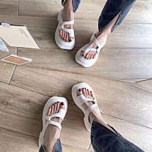 套趾羅馬涼鞋女2024夏季新款仙女風配裙子平底軟底沙灘涼鞋ins潮 歷史價格詳細信息
