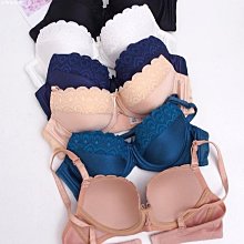 The Name Of The Rose/Umberto Eco【禮筑外文書店】[9折] 歷史價格詳細信息