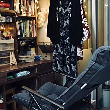 廠家出貨學生桌壁掛折疊餐桌小伸縮隱形家用多功能墻桌椅吃飯桌子簡約現代 歷史價格詳細信息