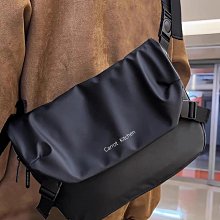 新款男士小方包簡約格子郵差包復古小包街頭戶外斜挎包男士挎包潮 歷史價格詳細信息